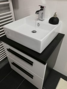 Koupelnová skříňka